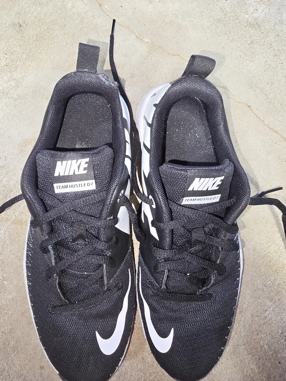 Nike Team Hustle D7 Black & White Youth Sneakers